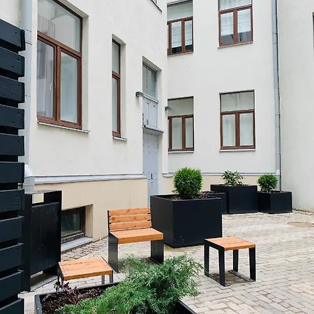 Quiet In Centre - Self Check-in, Walkable To Major Attractions Daire *