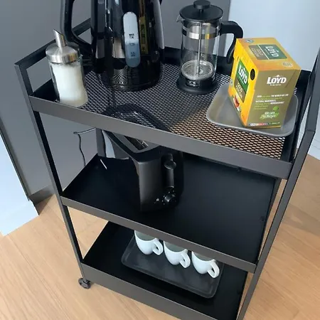 Quiet In Centre - Self Check-in, Walkable To Major Attractions *