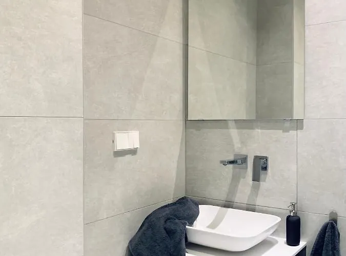 Apartment Quiet In Centre - Self Check-in, Walkable To Major Attractions Riga