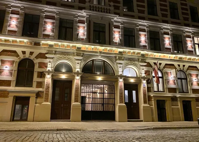 Quiet In Centre - Self Check-in, Walkable To Major Attractions *