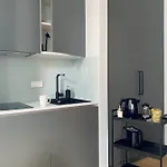 Quiet In Centre - Self Check-in, Walkable To Major Attractions Apartman *