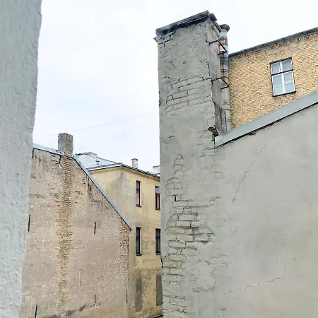 Apartman Quiet In Centre - Self Check-in, Walkable To Major Attractions Riga