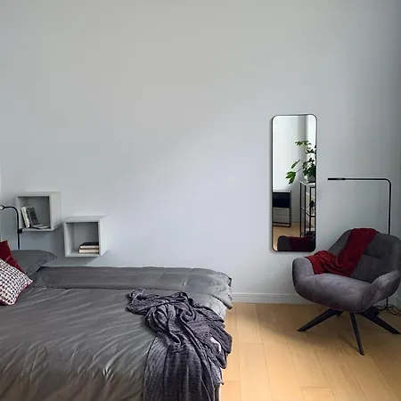 Quiet In Centre - Self Check-in, Walkable To Major Attractions *