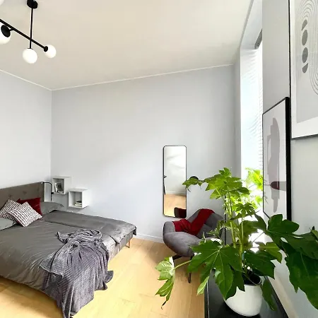 Appartement Quiet In Centre - Self Check-in, Walkable To Major Attractions